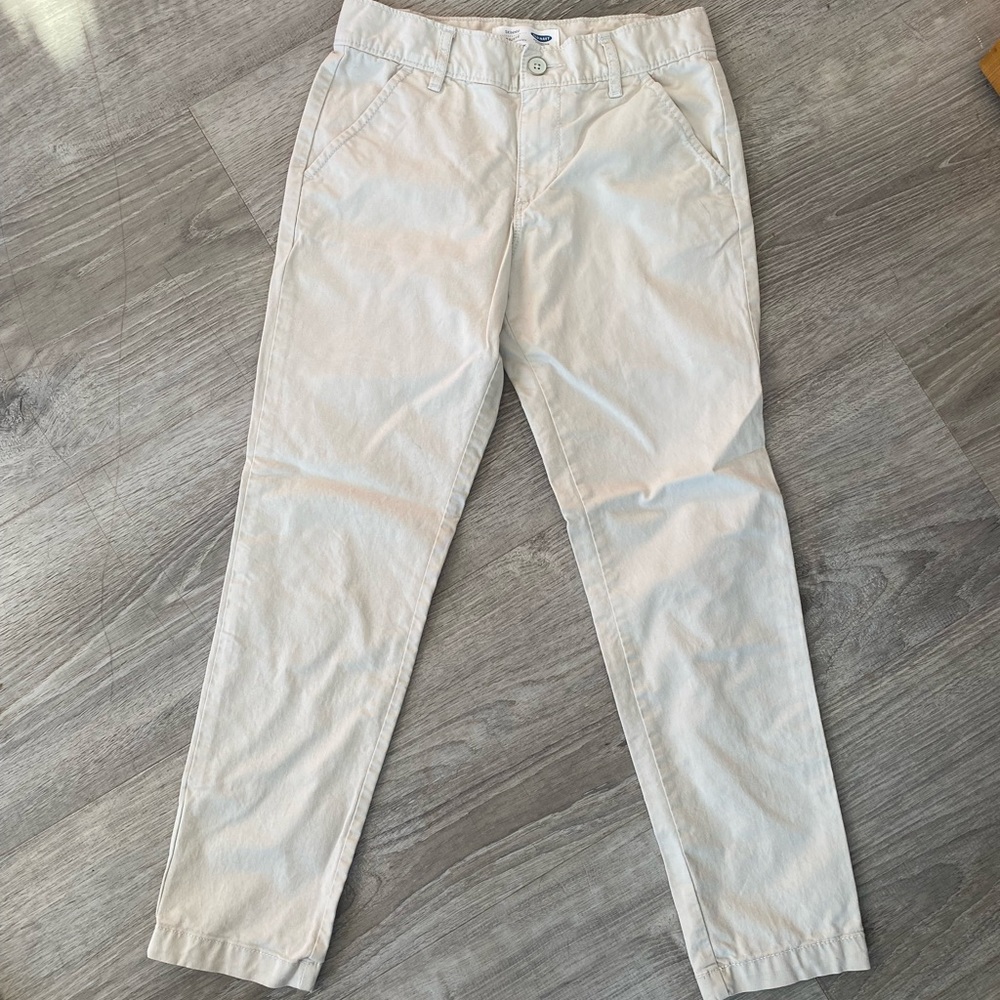 Girls size 8 skinny khakis.